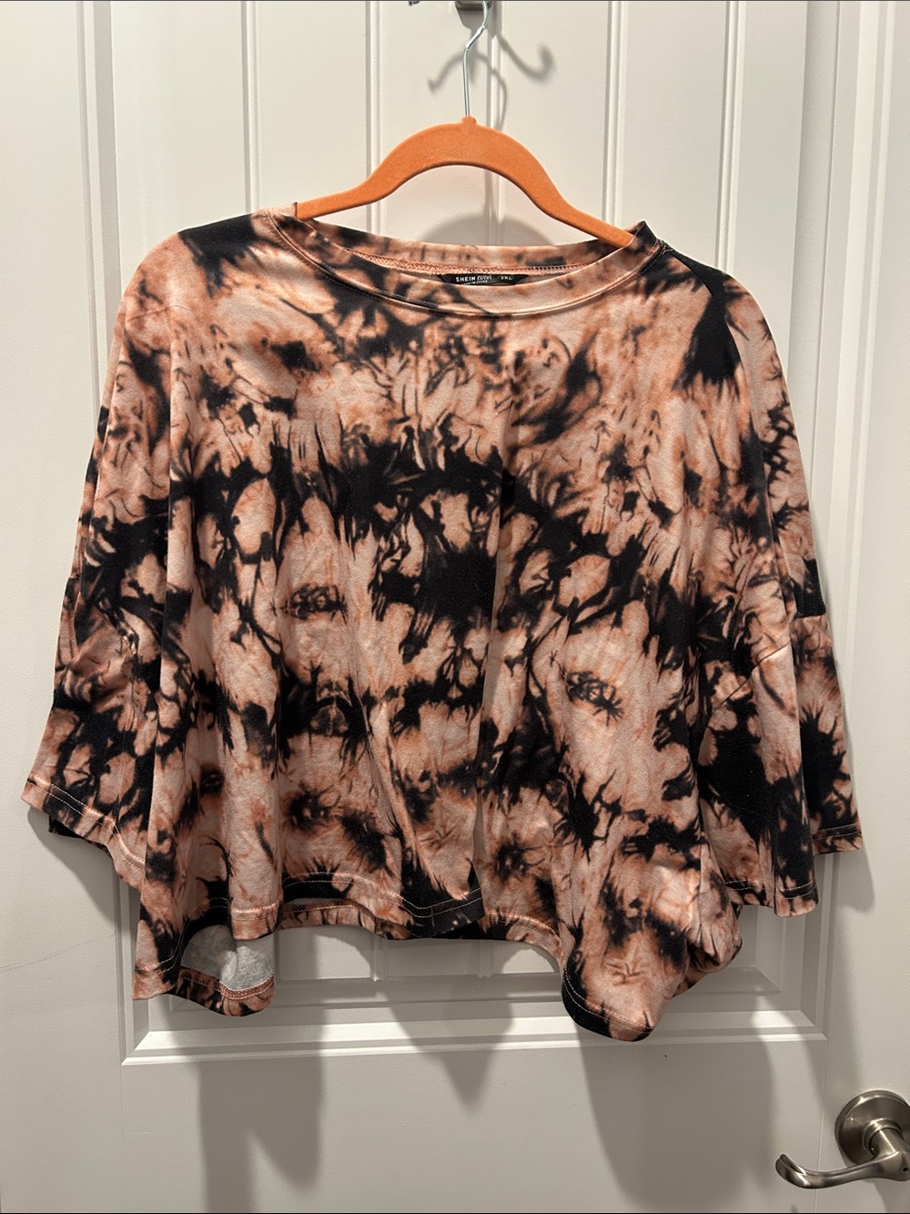 SHEIN Black and Tan Tie-Dye Boxy Pullover